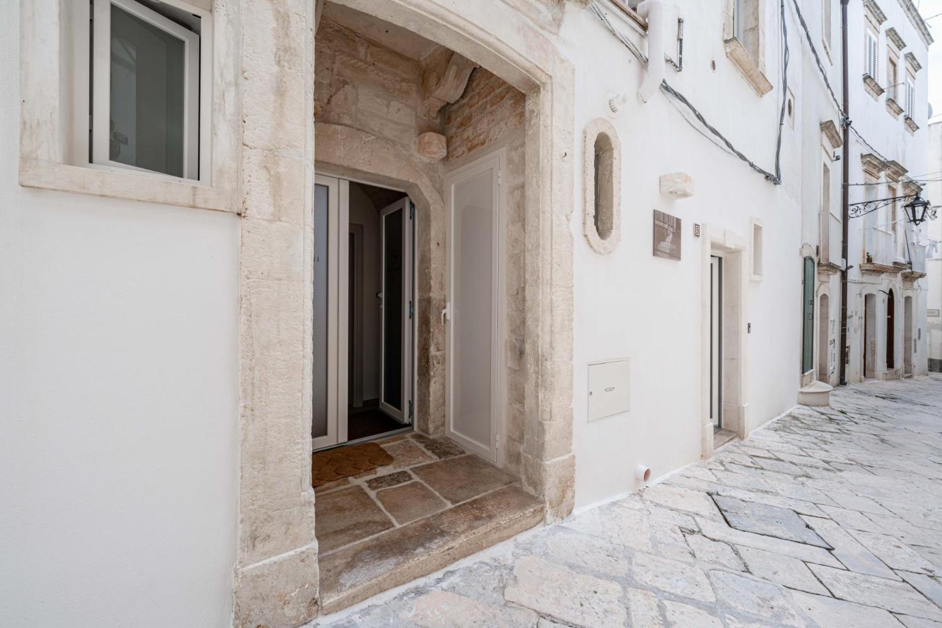 Gattoni Suite By Rentbeat Martina Franca Exterior photo